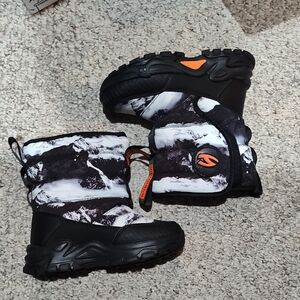 Kids Black and White Snow Boots